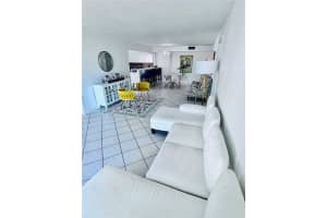 7705 Abbott Ave APT 502, Miami Beach, FL 33141, Sold 10/22/24