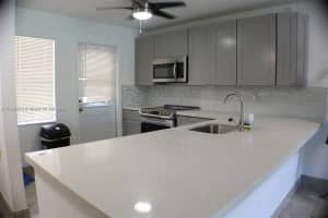 4700 Washington St APT 209, Hollywood, FL 33021, Sold 12/27/24