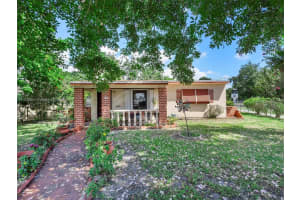 1301 NE 115th St, Miami, FL 33161, Sold 09/17/24