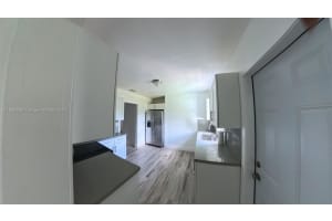 70 W 57th St, Hialeah, FL 33012, Sold 04/14/25