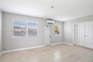 3198 NW 43rd St, Lauderdale Lakes, FL 33309, Sold 12/03/24