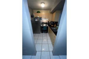 3600 NW 21st St APT 203, Lauderdale Lakes, FL 33311, Sold 01/08/25
