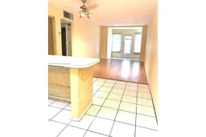 7300 NW 17th St APT 206, Plantation, FL 33313, Sold 10/01/24