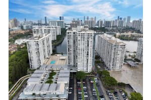 2750 NE 183rd St, Aventura, FL 33160, Sold 10/17/24