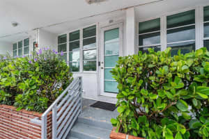 300 74th St APT 8, Miami Beach, FL 33141, Sold 03/30/25