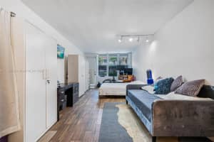 300 74th St APT 8, Miami Beach, FL 33141, Sold 03/30/25