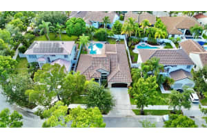 767 Verona Lake Dr, Weston, FL 33326, Sold 11/04/24