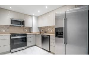 100 Bayview Dr, Sunny Isles Beach, FL 33160, Sold 03/26/25