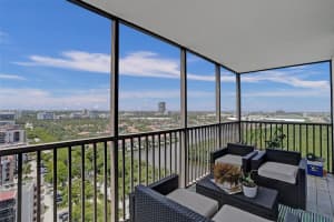 3375 N Country Club Dr, Miami, FL 33180, Sold 09/24/24