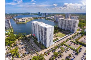 MLS# A11640330, Aventura, Florida 33160