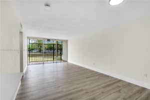 854 NW 87th Ave APT 101, Miami, FL 33172, Sold 10/12/24