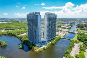 16385 Biscayne Blvd Ph7, North Miami Beach