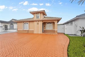 9767 NW 128th Ln, Hialeah Gardens, FL 33018, Sold 12/17/24