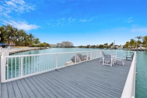 4720 Pine Tree Dr APT 8, Miami Beach, FL 33140, Sold 04/30/25