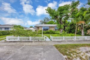 33 NW 59th Ave, Miami, FL 33126, Sold 10/18/24