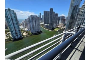 325 Biscayne Blvd, Miami, FL 33131, Sold 10/07/24