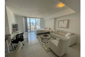 1750 N Bayshore Dr 2708, Miami