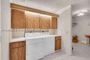 1522 Whitehall Dr APT 306, Davie, FL 33324, Sold 12/02/24