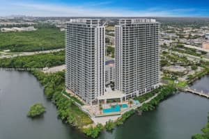 16385 Biscayne Blvd, North Miami Beach, FL 33160, Sold 12/30/24