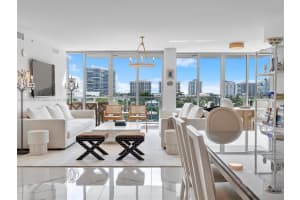 9521 E Bay Harbor Dr, Bay Harbor Islands, FL 33154, Sold 11/13/24