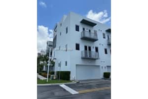 9167 NW 33rd St, Doral, FL 33172, Sold 03/14/25