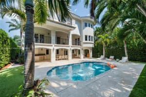 3061 N Bay Rd, Miami Beach, FL 33140, Sold 05/30/25