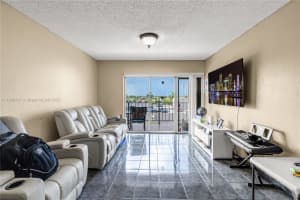 1900 W 68th St APT B402, Hialeah, FL 33014, Sold 01/30/25