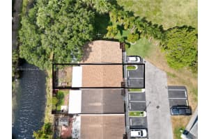 9294 NW 17th Pl, Pembroke Pines, FL 33024, Sold 09/27/24