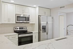 800 Parkview Dr APT 507, Hallandale Beach, FL 33009, Sold 02/05/25