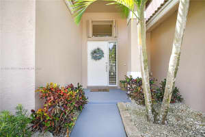 4851 NW 103rd Dr, Coral Springs, FL 33076, Sold 10/24/24