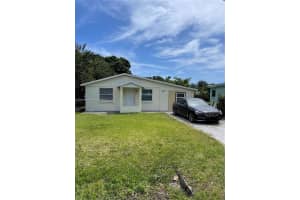 2008 N 51st Ct, Fort Pierce, FL 34947, - MLS#A11641276