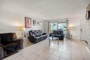 13701 SW 84th St APT D, Miami, FL 33183, Sold 04/01/25