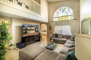 5300 NW 113th Pl, Doral, FL 33178, Sold 11/29/24