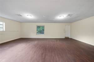 4661 NW 4th St, Plantation, FL 33317, Sold 12/02/24