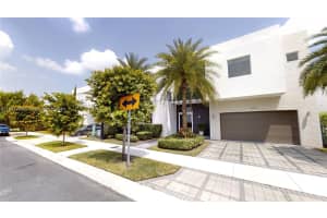 10101 NW 77th St, Doral, FL 33178, Sold 10/31/24