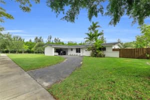 1295 Thrush Ave, Miami Springs, FL 33166, Sold 11/12/24