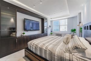 1950 S Ocean Dr APT 11E, Hallandale Beach, FL 33009, Sold 03/27/25
