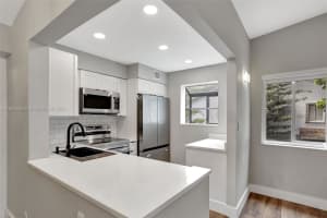 2733 S Oakland Forest Dr APT 203, Oakland Park, FL 33309, Sold 02/13/25