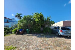 2730 SW 14th St, Miami, FL 33145, Sold 01/03/25
