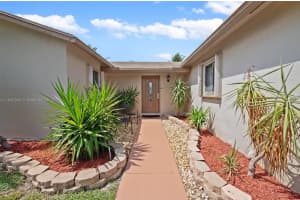 9186 SW 2nd St, Boca Raton, FL 33428, Sold 10/04/24