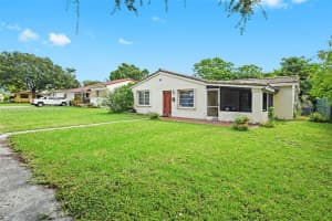 237 Florida Ave, Miami Springs, FL 33166, Sold 10/01/24