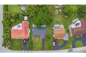 9902 Westwood Dr, Tamarac, FL 33321, Sold 10/07/24