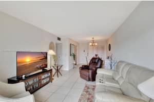 6820 W Flagler St APT 202, Miami, FL 33144, Sold 06/30/25