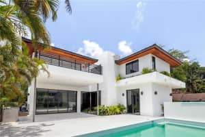 5550 SW 74th St, Miami, FL 33143, Sold 10/31/24