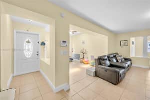 9011 NW 18th Ct, Pembroke Pines, FL 33024, Sold 10/29/24