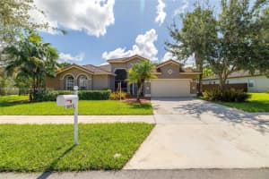 2915 Fairways Dr, Homestead, FL 33035, Sold 12/11/24