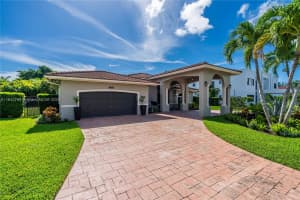 17121 SW 92nd Ct, Palmetto Bay, FL 33157, Sold 10/10/24