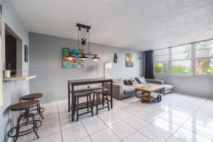 1020 Meridian Ave, Miami Beach, FL 33139, Sold 03/10/25