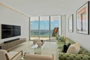 900 Biscayne Blvd 4307, Miami