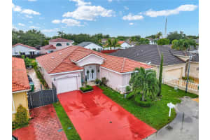 19834 NW 81st Pl, Hialeah, FL 33015, Sold 12/06/24